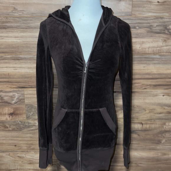 Brown Juicy Couture velour zip up jacket size small - Picture 2 of 5